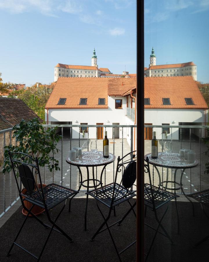 Rezidence Konevova, Mikulov Apartamento Exterior foto